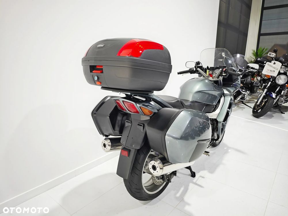 Yamaha FJR - 9