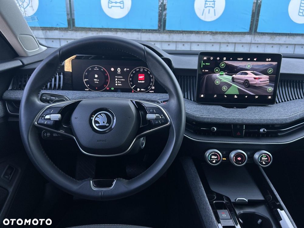 Skoda Superb 2.0 TDI SCR Selection DSG - 16