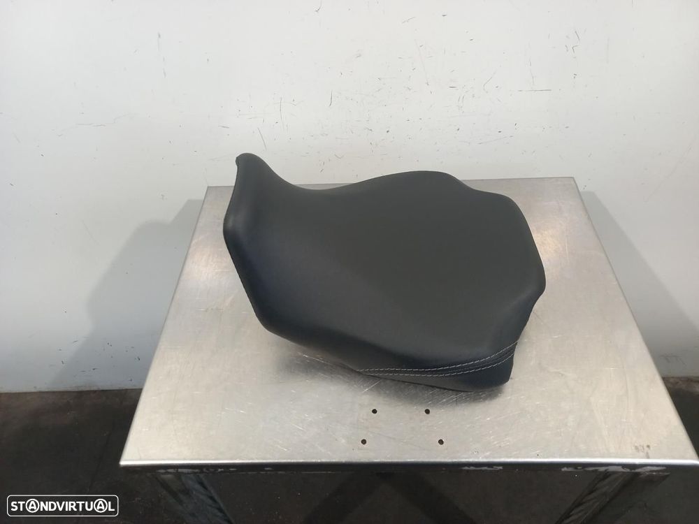 BANCO DIANTEIRO HONDA CB 650R - 1