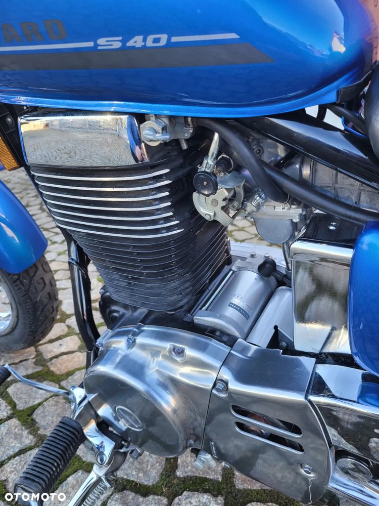 Suzuki Boulevard - 18