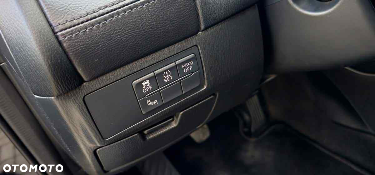 Mazda 6 Kombi SKYACTIV-D 150 i-ELOOP Exclusive-Line - 17