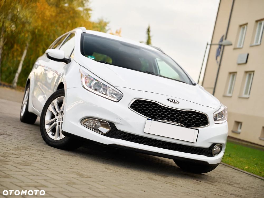 Kia Ceed Cee'd 1.6 CRDi Business Line - 1