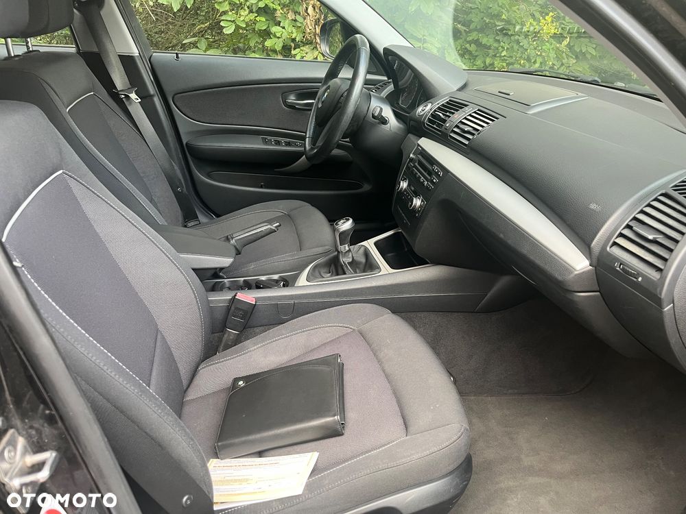 BMW Seria 1 116i - 12