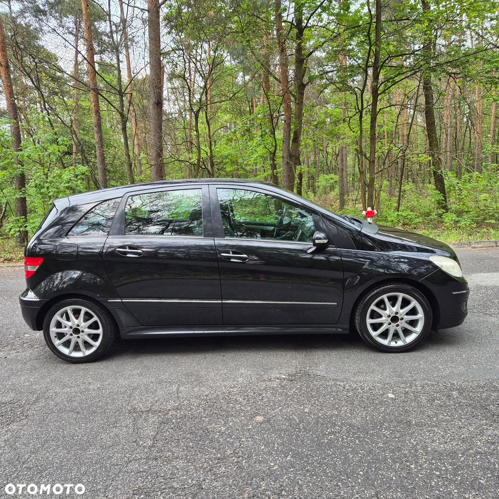 Mercedes-Benz Klasa B 200 SPORT EDITION - 14