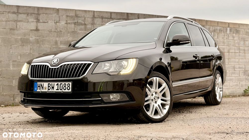 Skoda Superb 2.0 TDI DSG Exclusive - 1