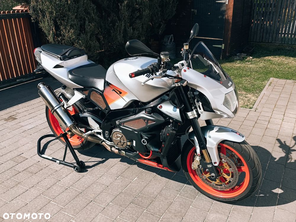 Aprilia Tuono - 12