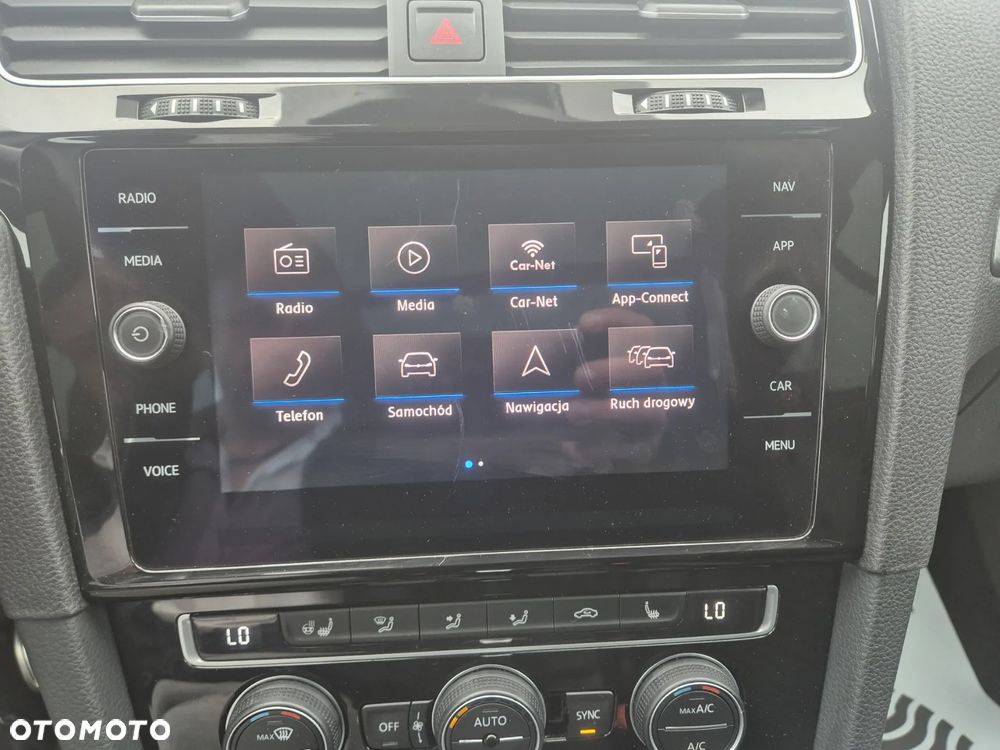 Volkswagen Golf 1.5 TSI ACT OPF DSG IQ.DRIVE - 24