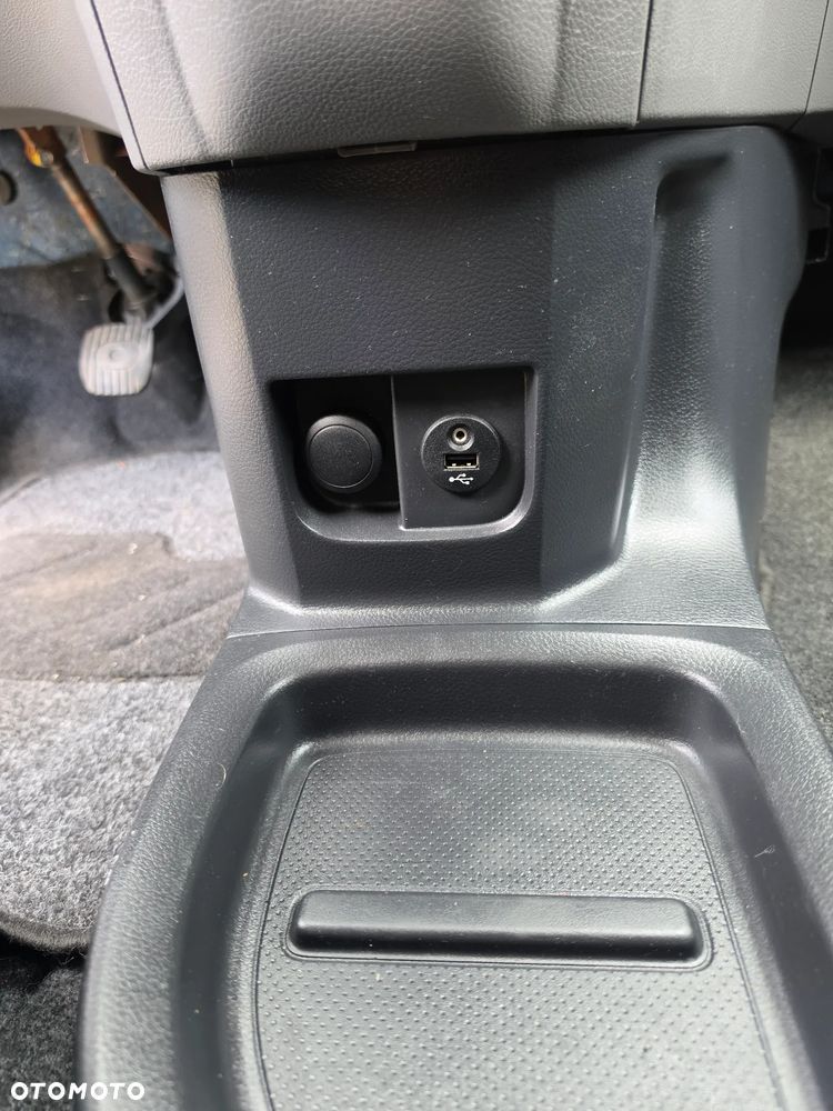 Nissan NV200 - 17