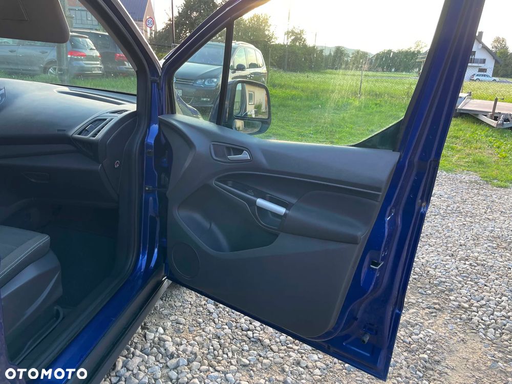 Ford Tourneo Connect Grand - 5