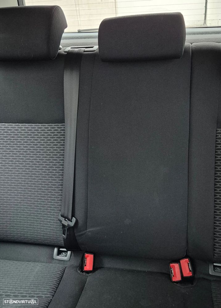 VW Golf 1.6 TDi Trendline - 10