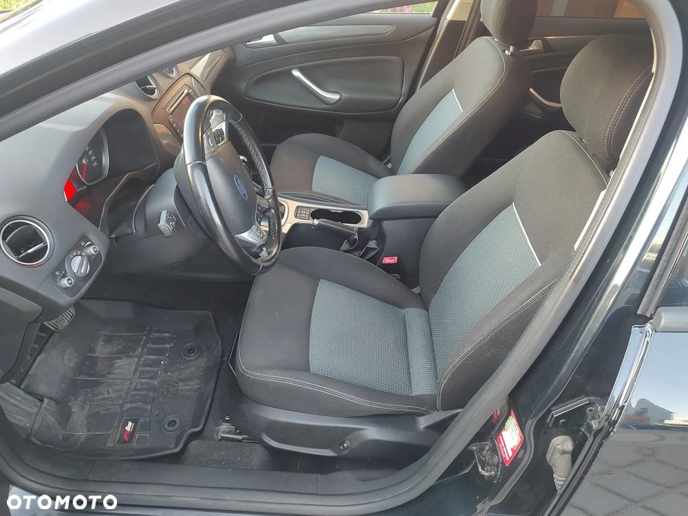 Ford Mondeo 2.0 TDCi Ambiente MPS6 - 6