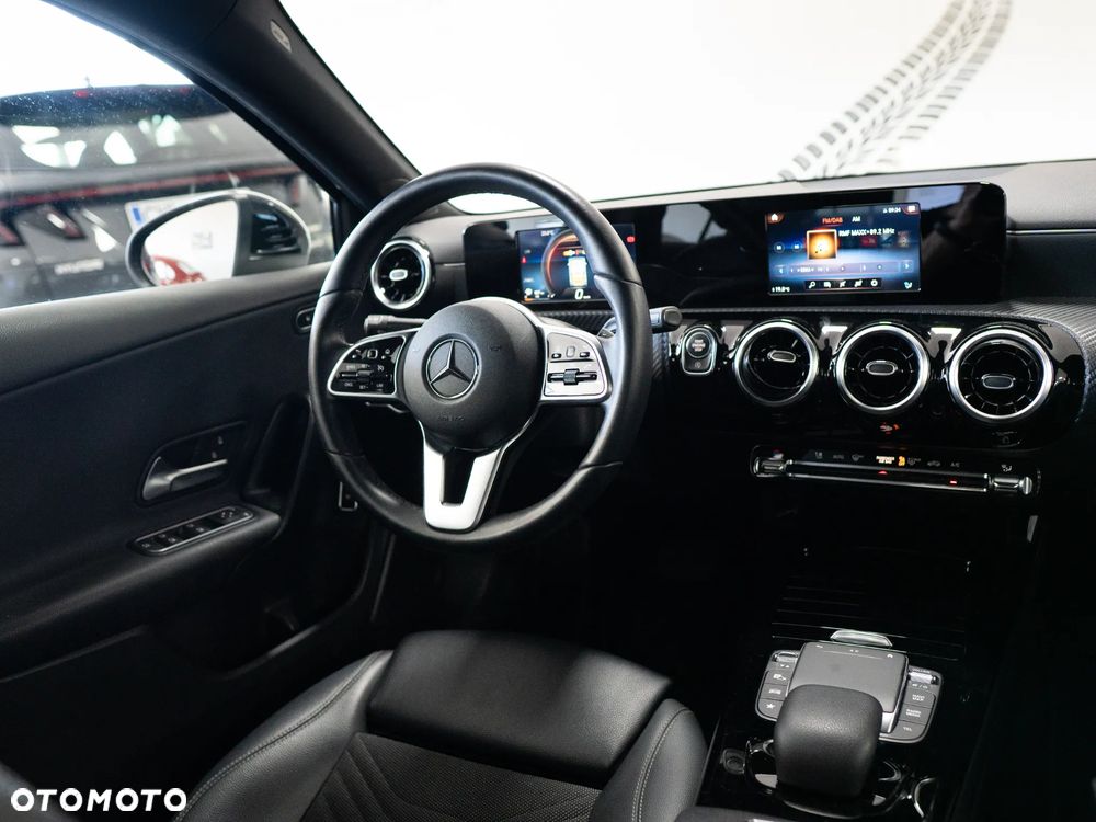 Mercedes-Benz Klasa A 180 Style 7G-DCT - 26