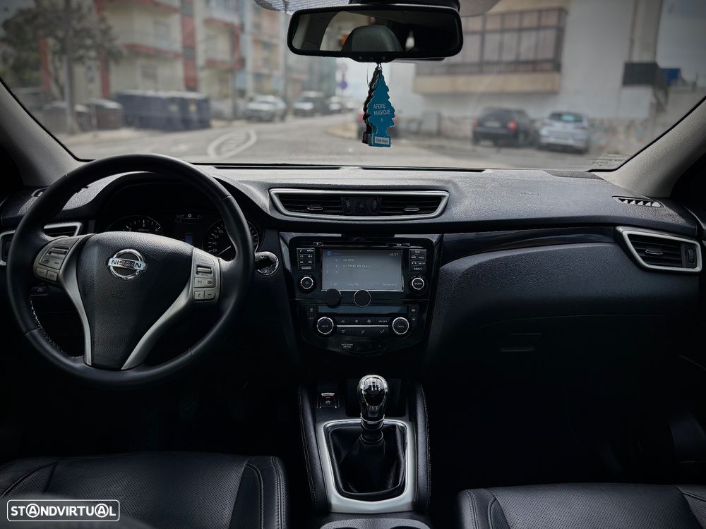 Nissan Qashqai 1.5 dCi TEKNA - 11