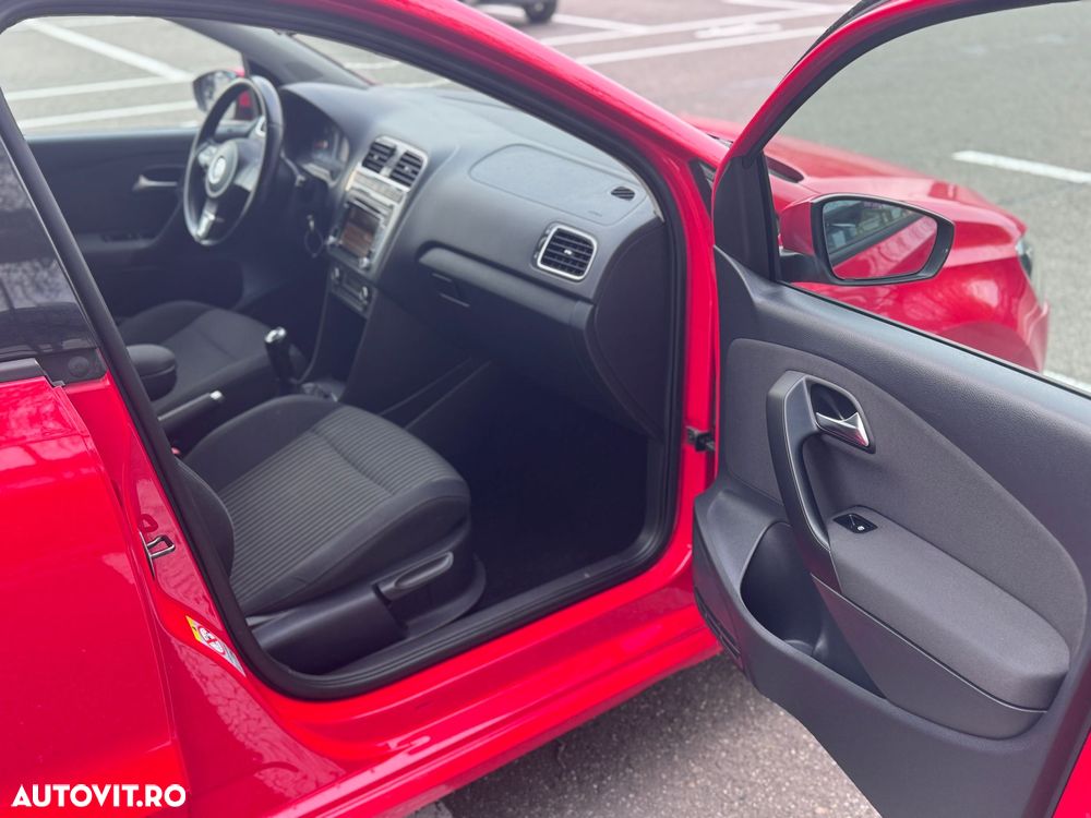 Volkswagen Polo 1.6 TDI Black/Silver Edition - 12