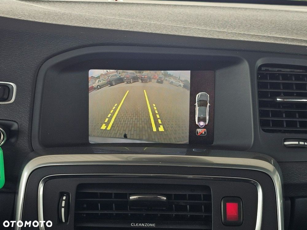 Volvo S60 - 25