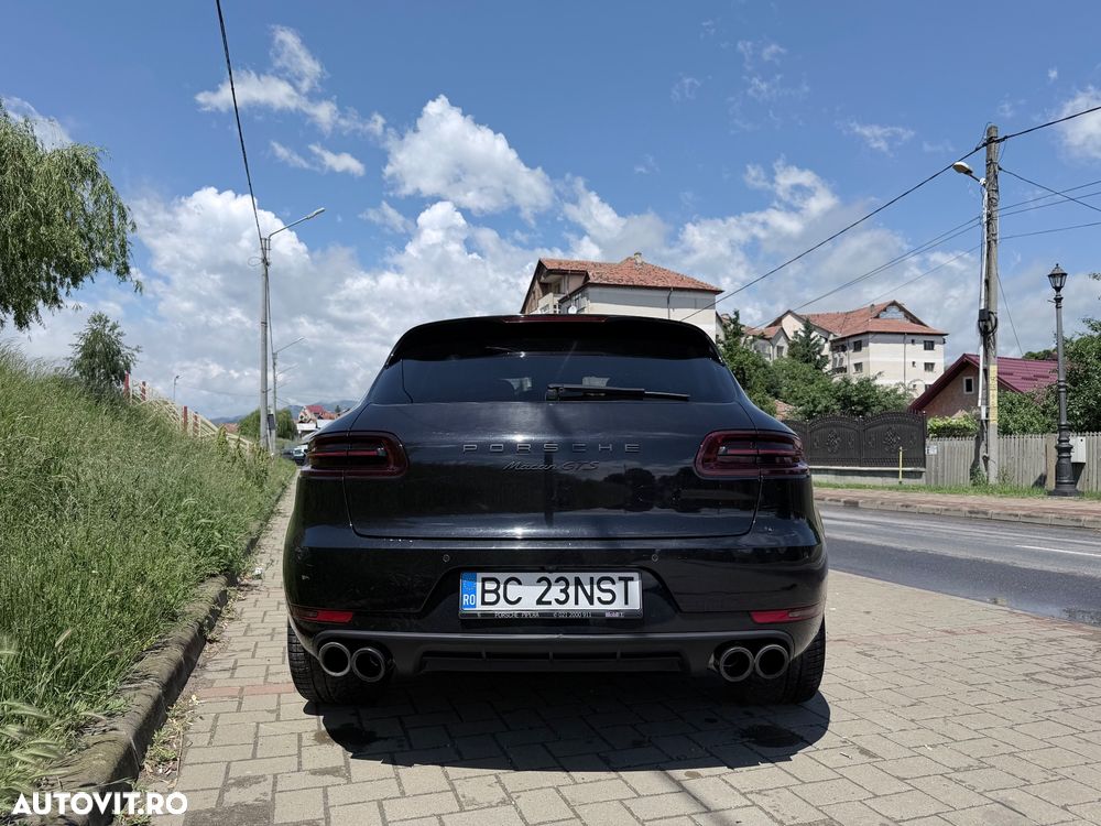 Porsche Macan S - 4