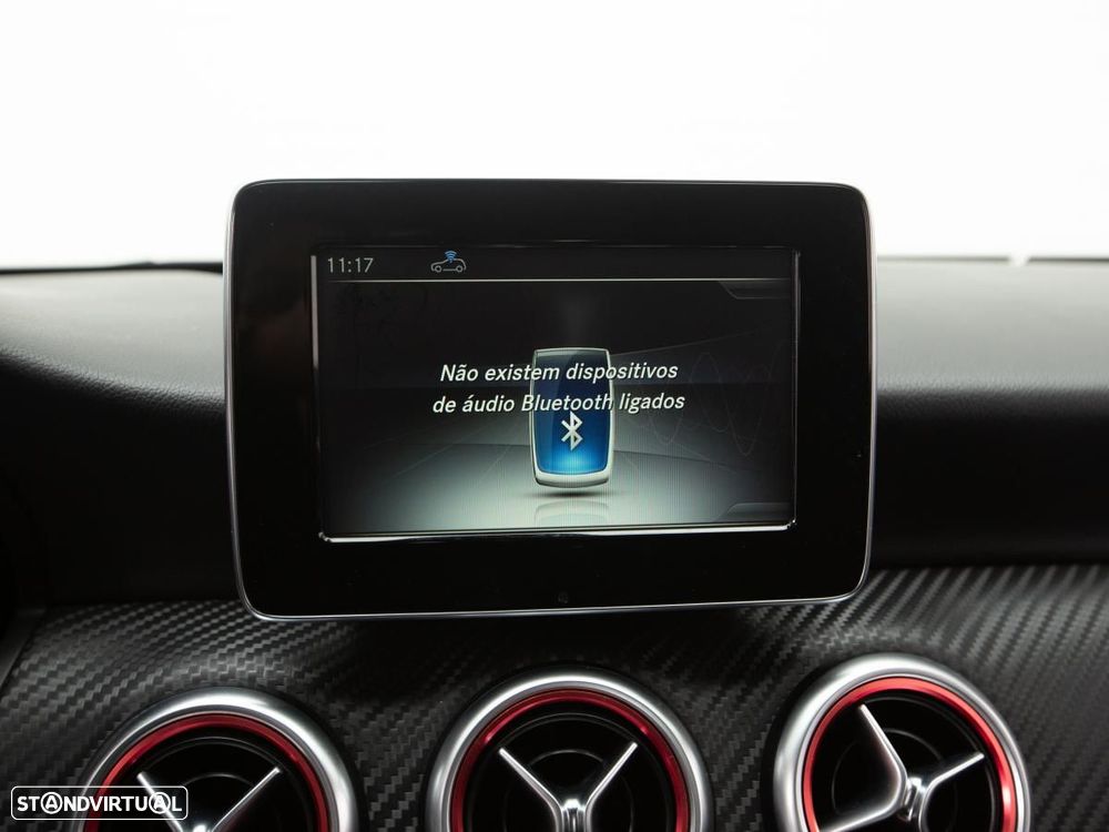 Mercedes-Benz A 180 d AMG Line - 21