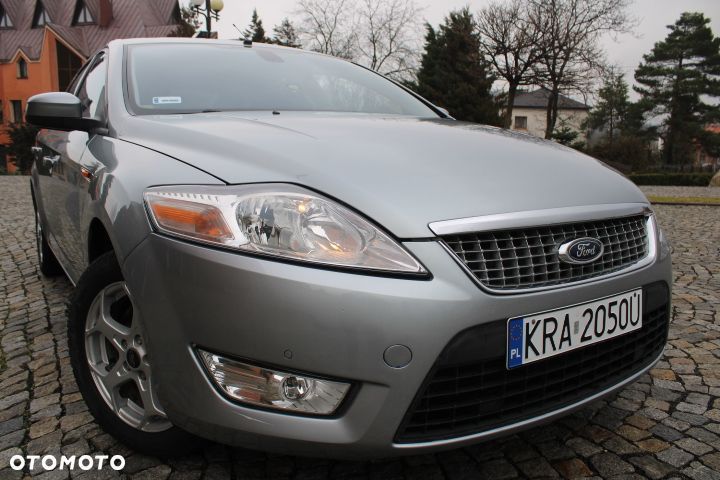 Ford Mondeo 2.0 Ambiente - 15