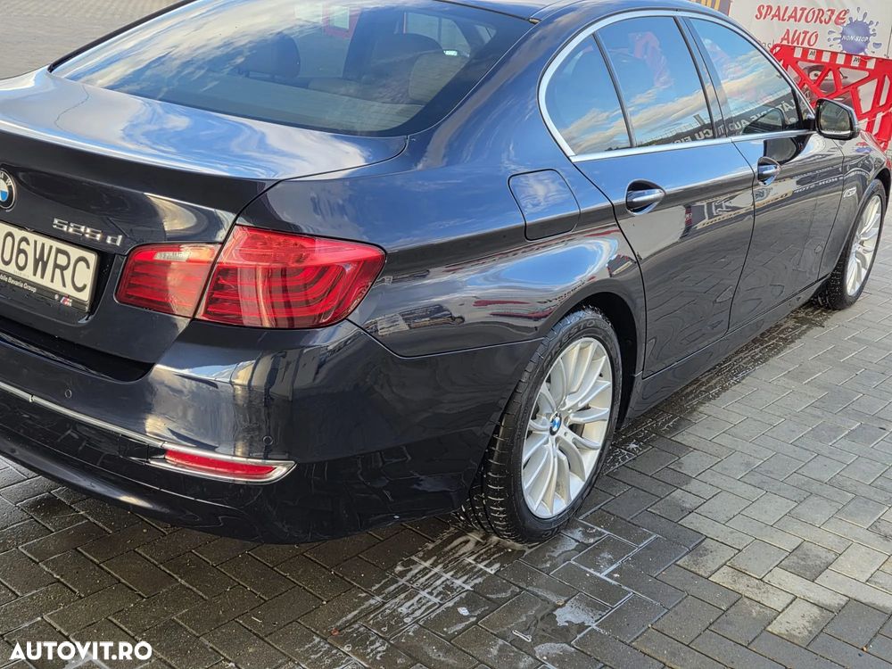 BMW Seria 5 525d xDrive AT - 14