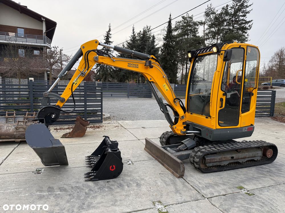Wacker Neuson EZ28 - 1