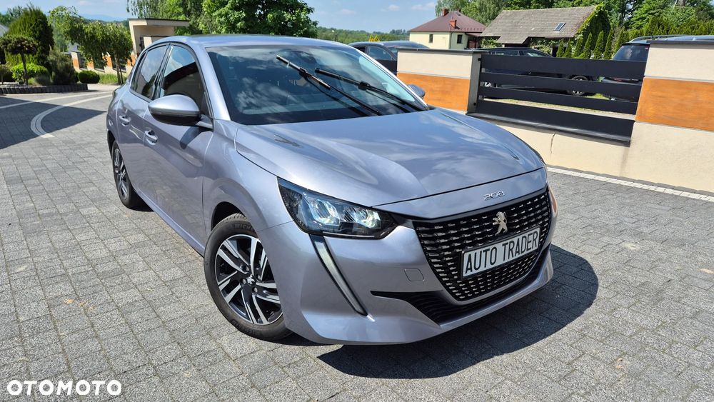 Peugeot 208 - 17