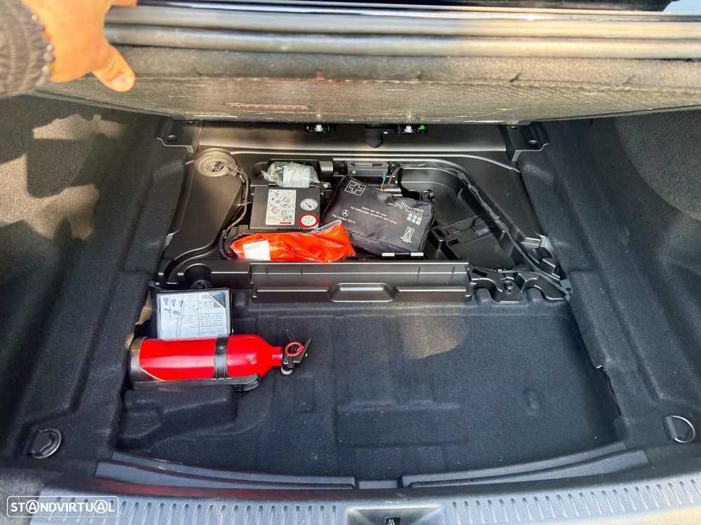 Mercedes-Benz A 200 Limousine 7G-DCT AMG Line Advanced Plus - 19