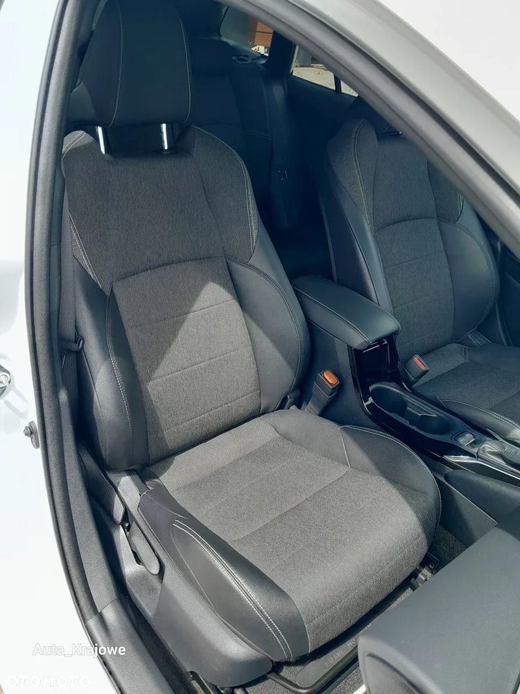 Toyota Corolla 2.0 Hybrid Style - 29