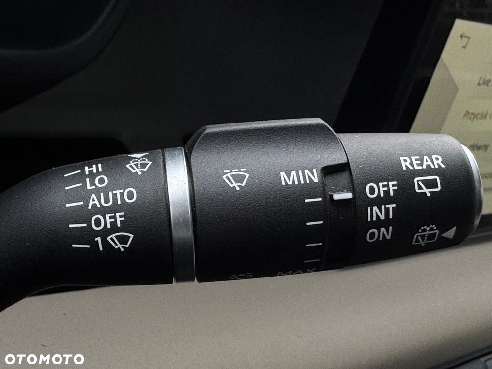 Land Rover Defender 2.0 P300 S - 27