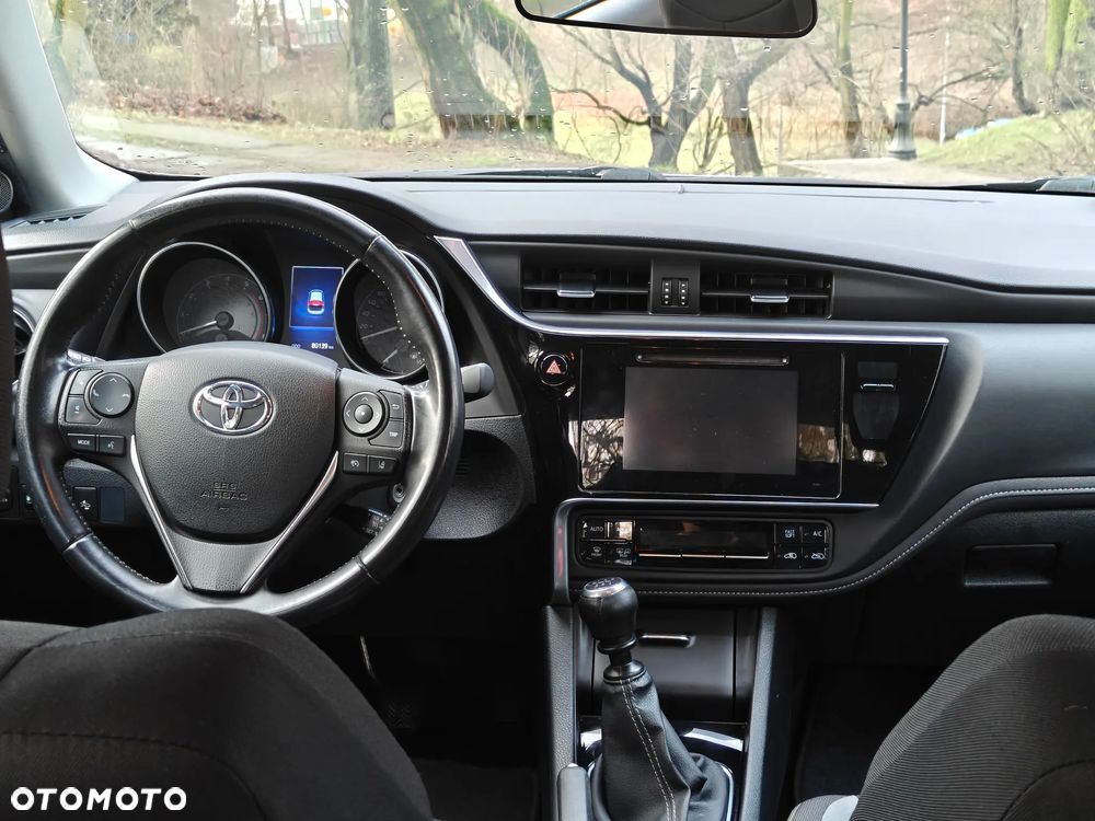 Toyota Auris 1.2 Turbo Edition-S - 10