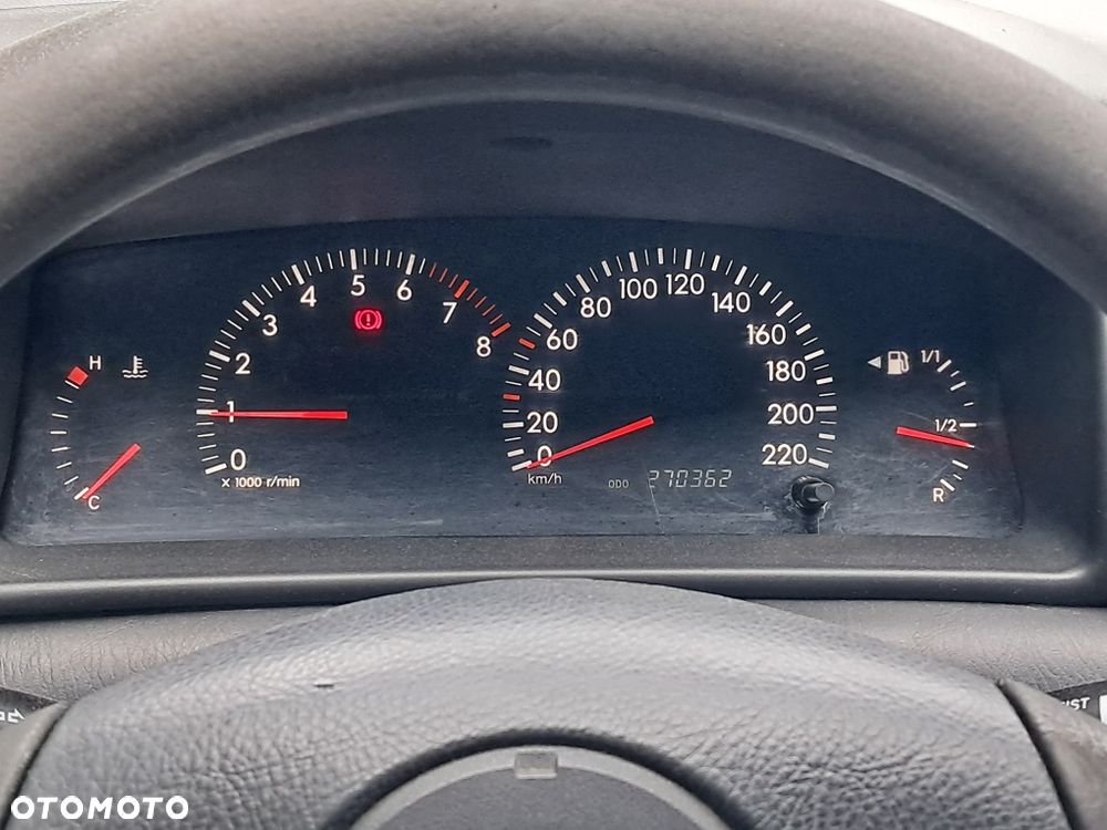 Toyota Corolla - 5