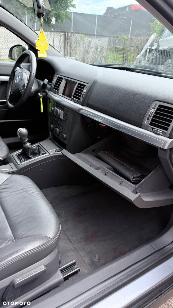 Opel Vectra 1.9 CDTI Cosmo Plus - 4