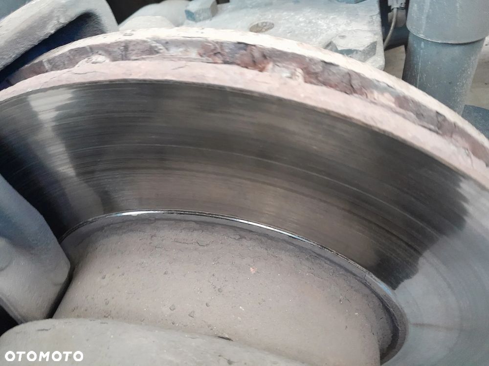 Mercedes-Benz Actros - 7