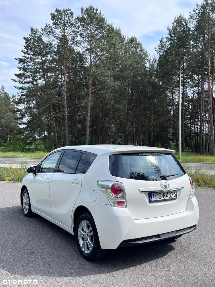 Toyota Verso - 8