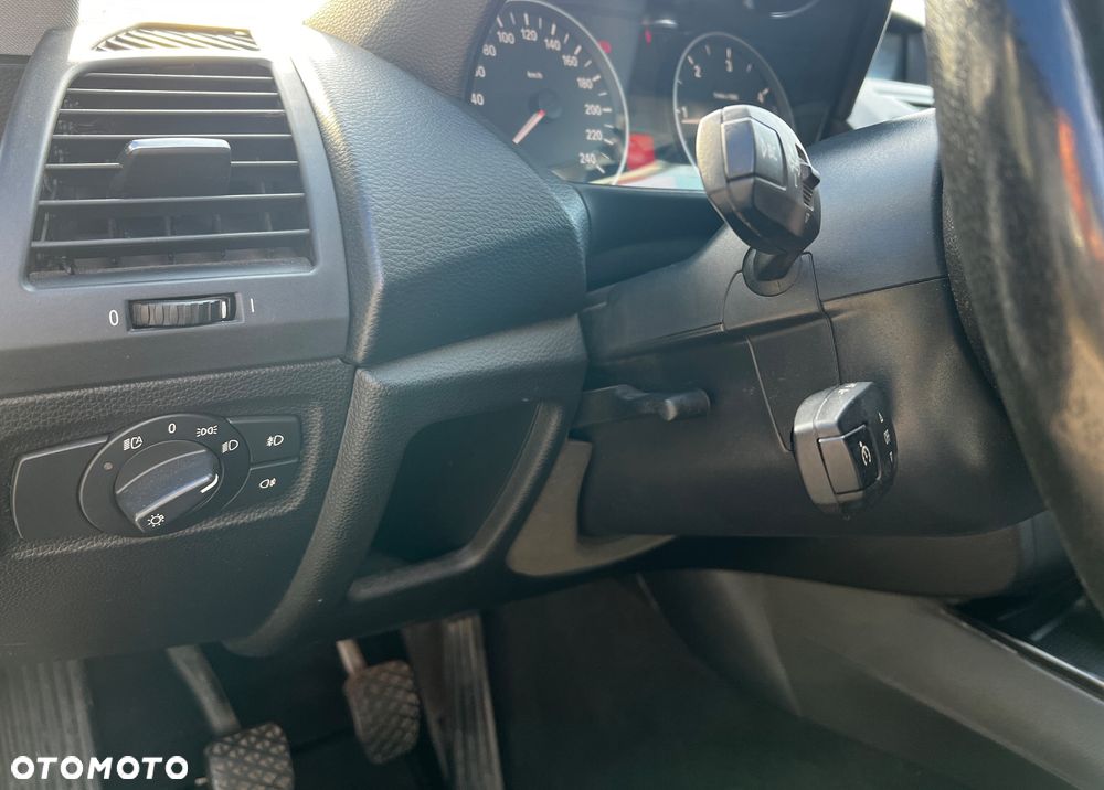 BMW Seria 1 118d - 19