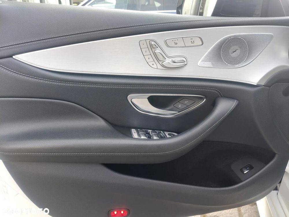 Mercedes-Benz CLS 300 d 9G-TRONIC AMG Line - 13