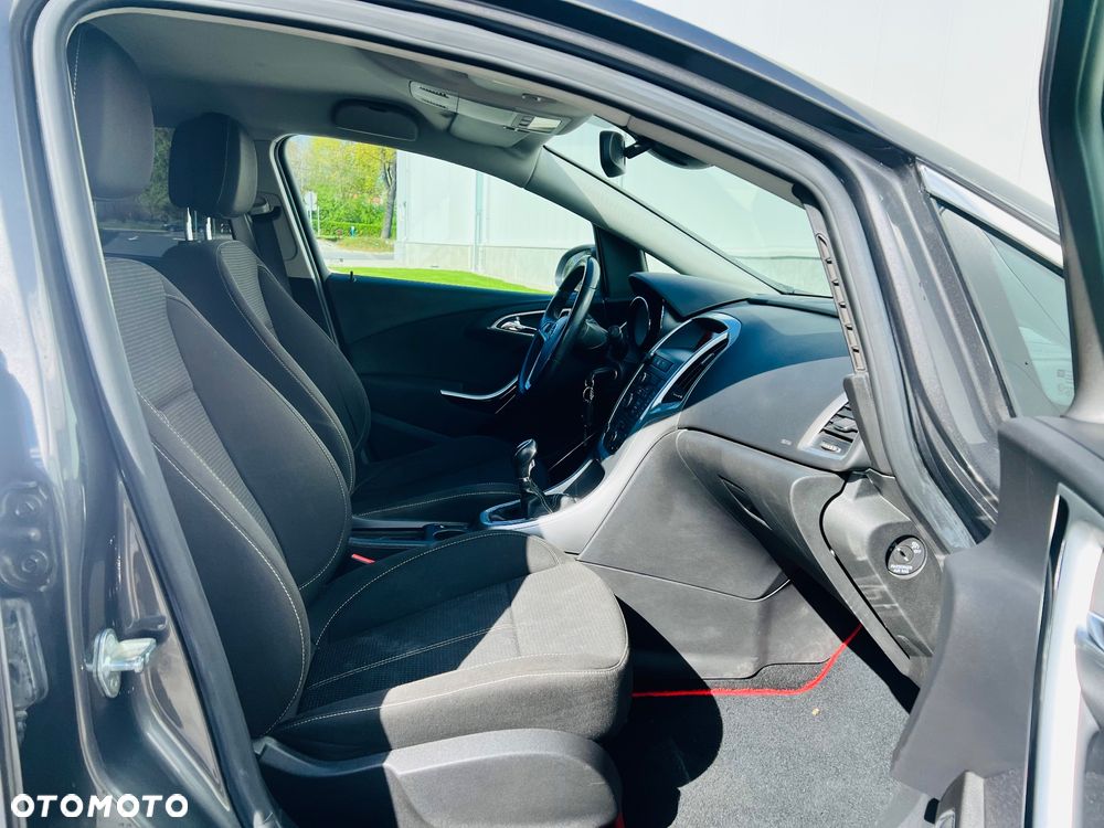 Opel Astra 1.6 Turbo Innovation - 31