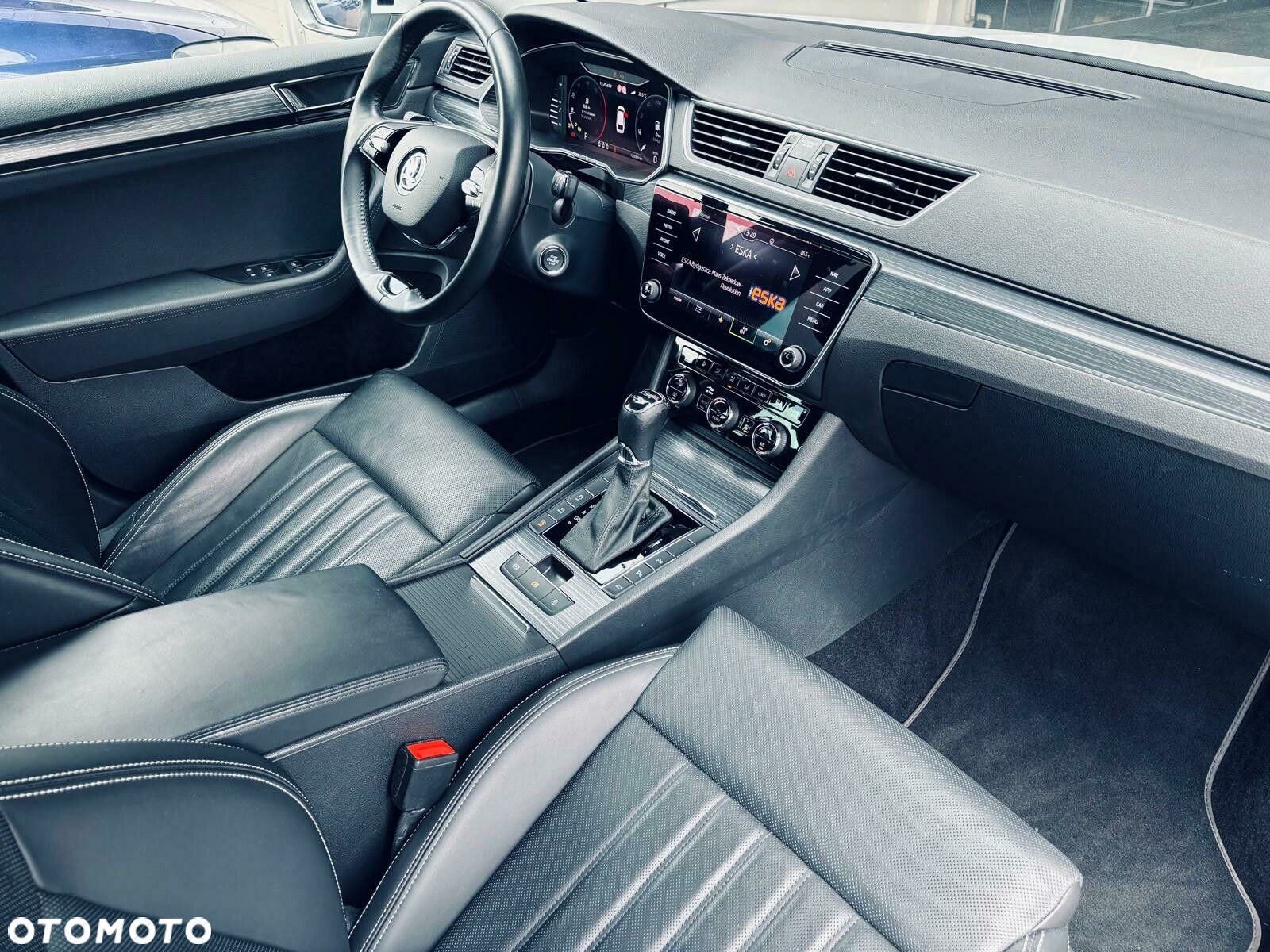 Skoda Superb 2.0 TDI SCR Style DSG - 18