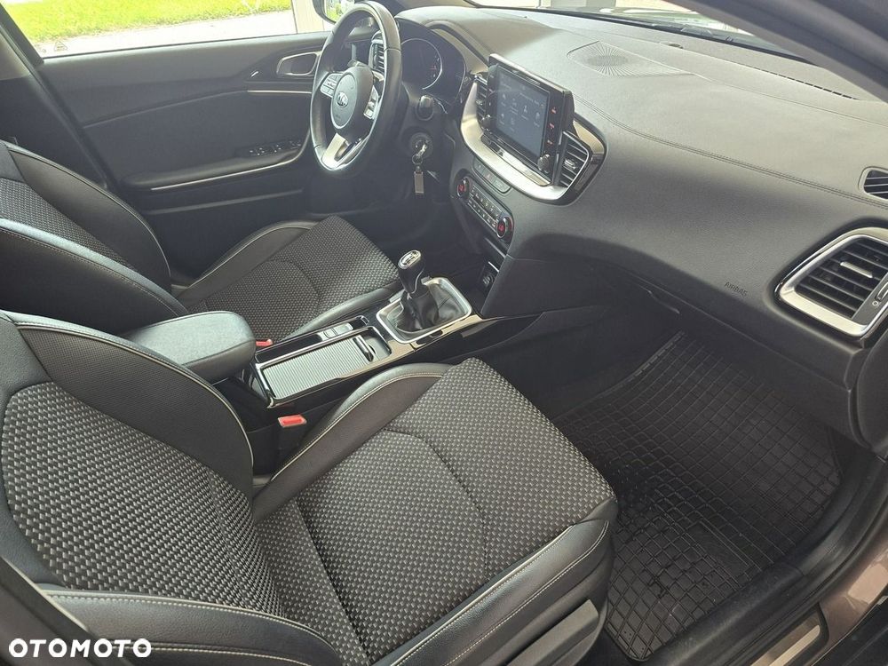 Kia XCeed 1.4 T-GDI L - 9