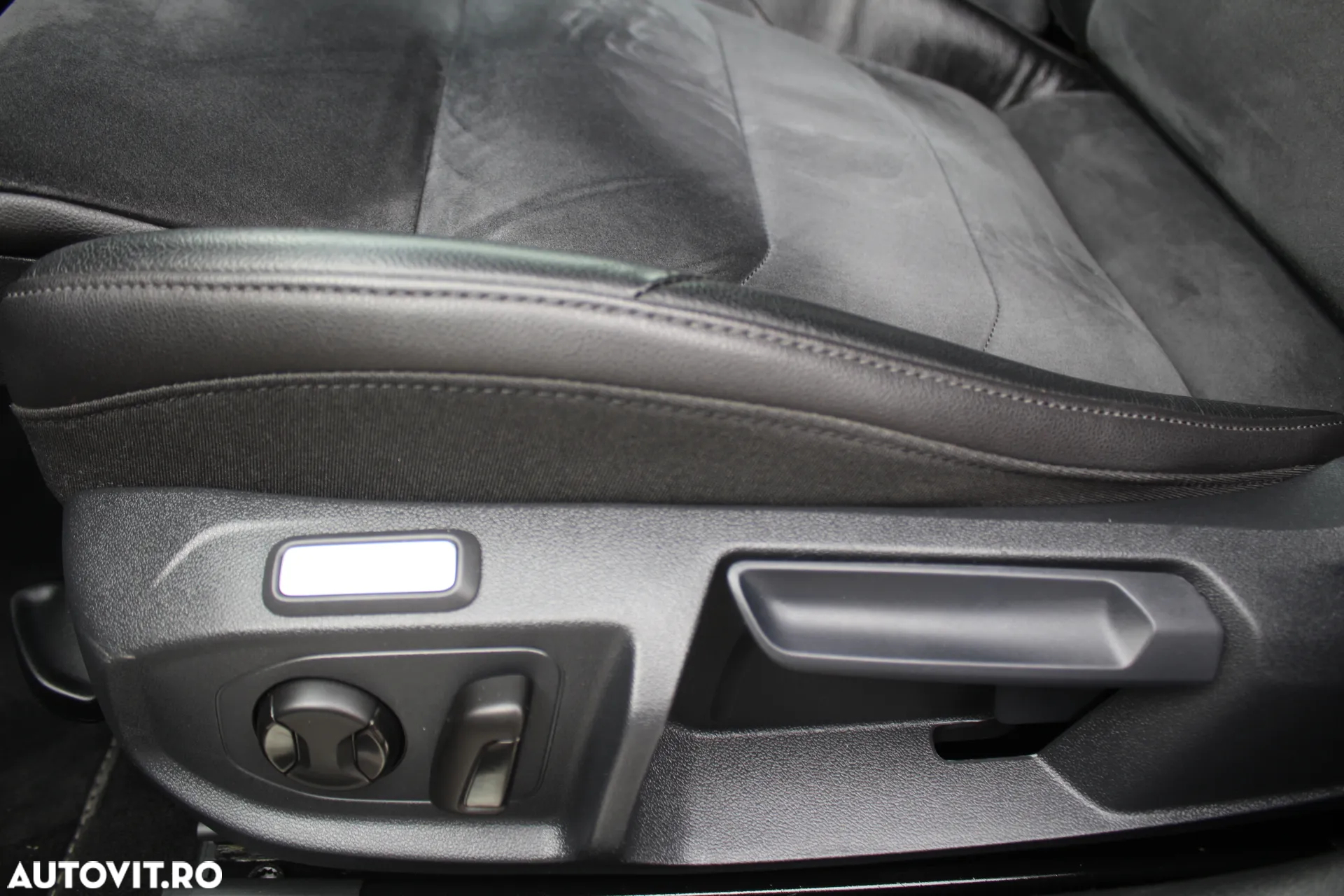 Volkswagen ARTEON 2.0 TDI SCR DSG Elegance - 12