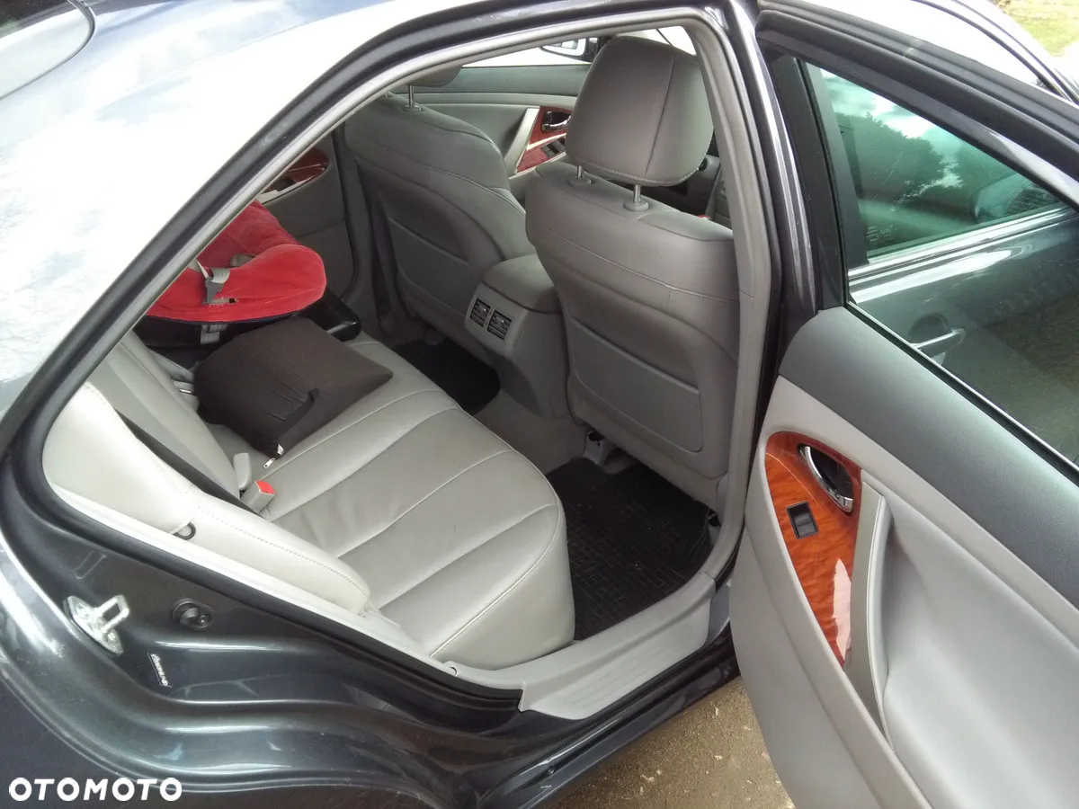 Toyota Camry 3.5 V6 SE - 17
