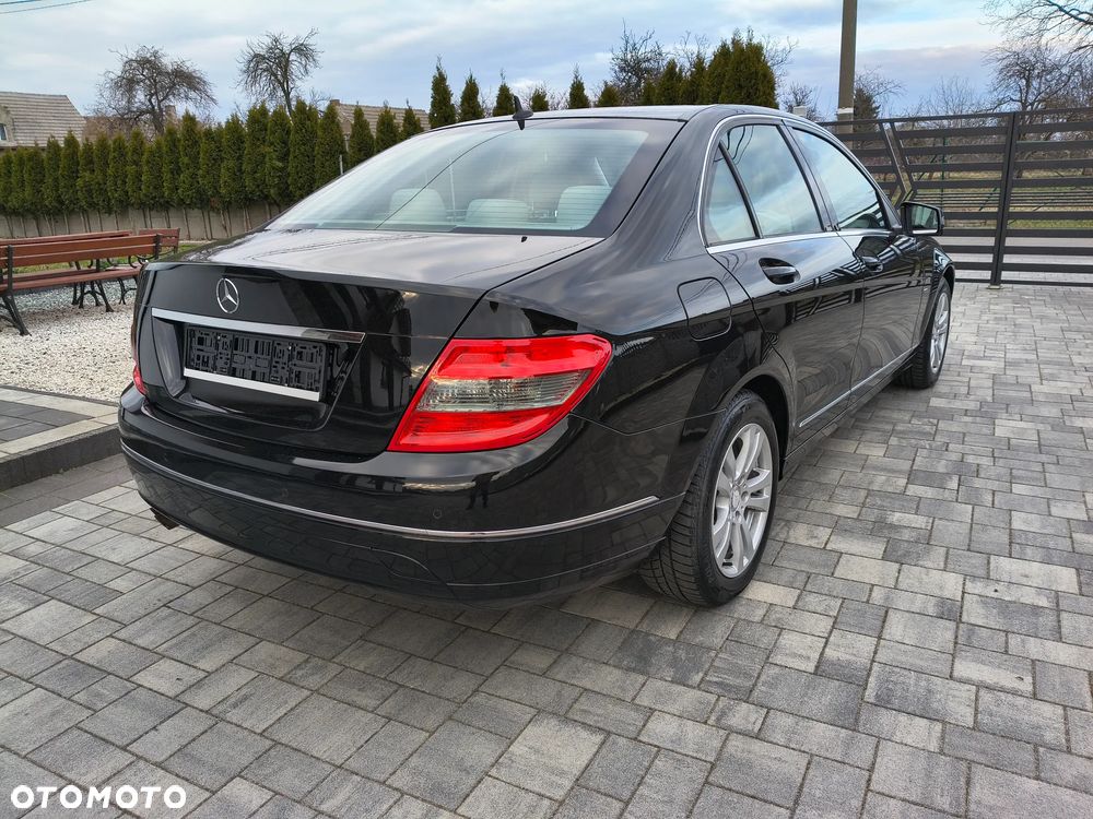 Mercedes-Benz Klasa C 180 Kompressor BlueEFFICIENCY Avantgarde - 6