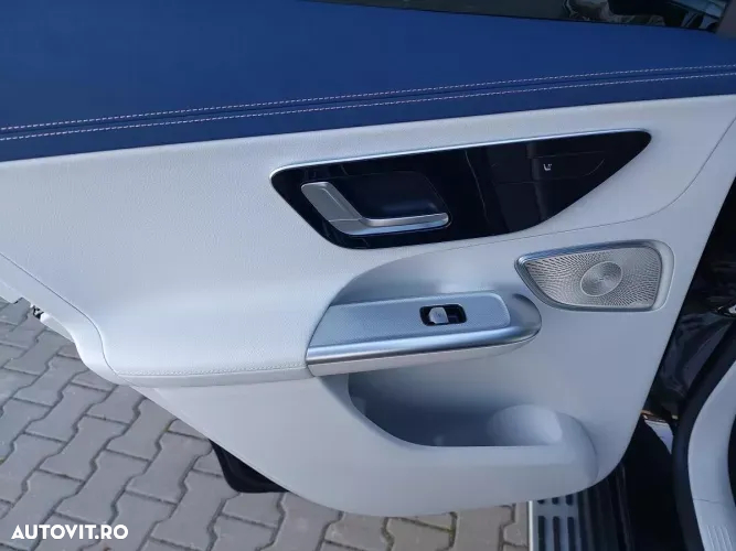 Mercedes-Benz EQE 350 4MATIC - 12
