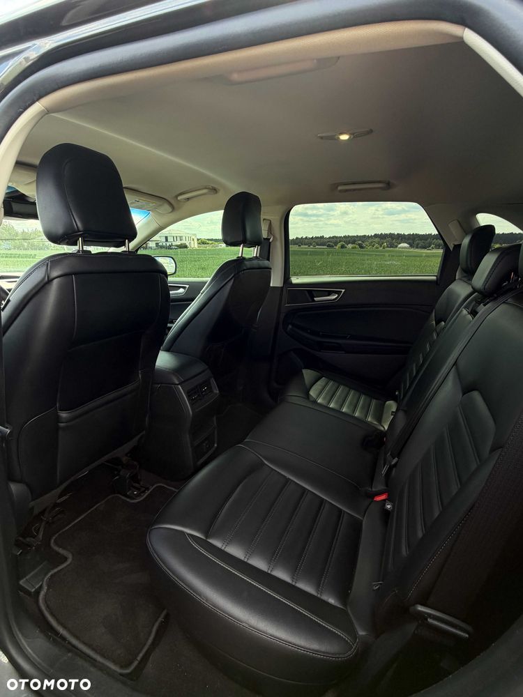 Ford Edge - 8