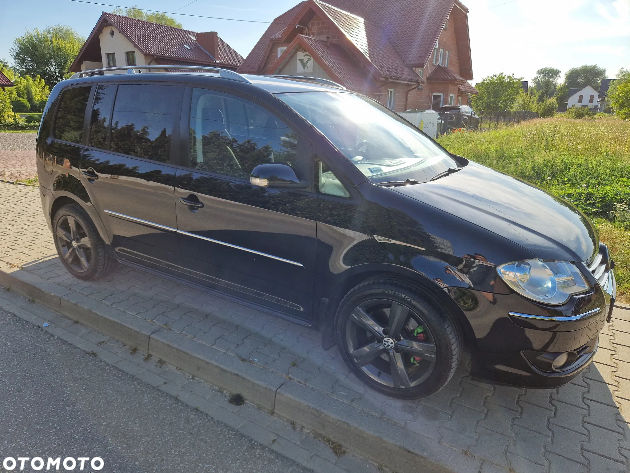 Volkswagen Touran 2.0 TDI DPF Highline DSG - 40