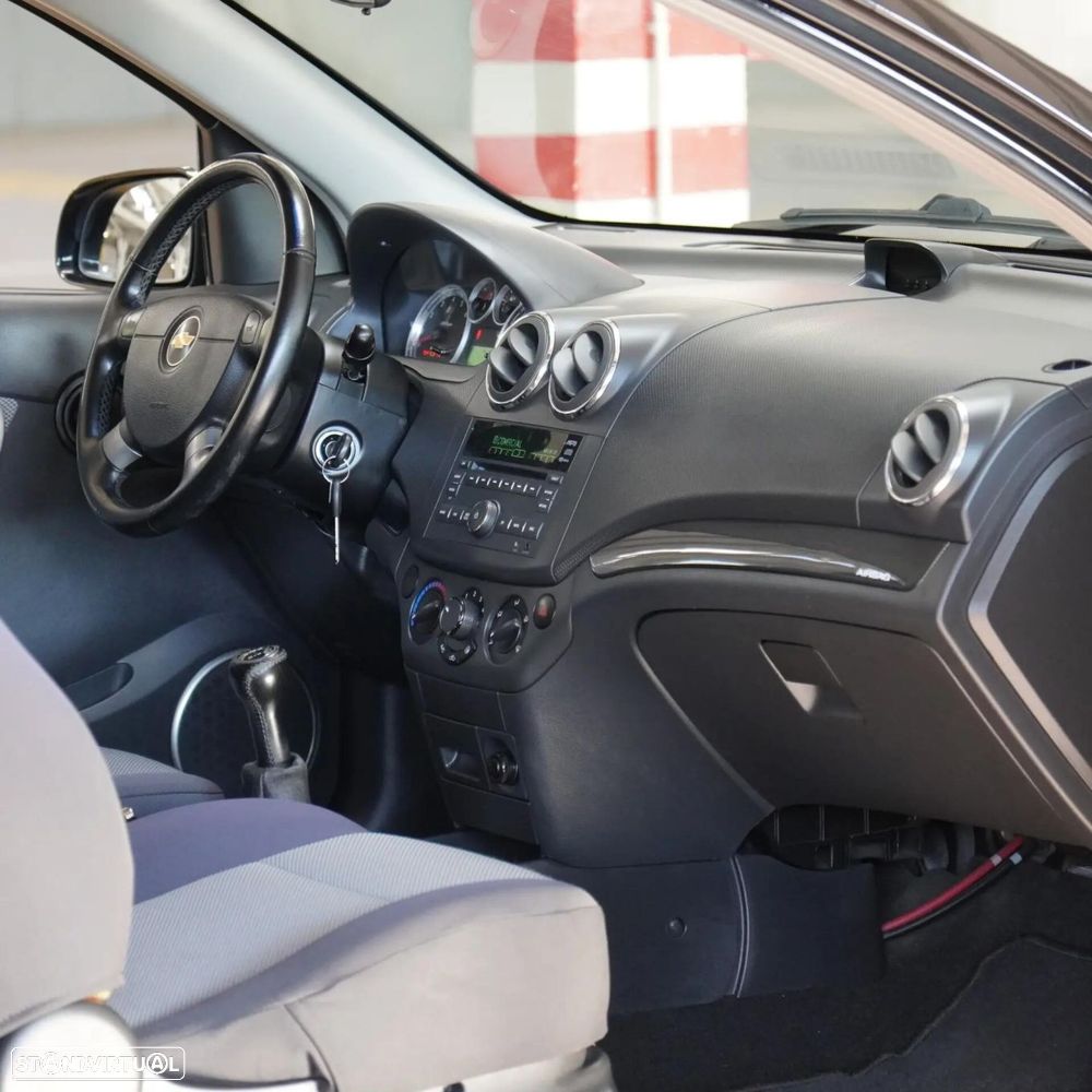 Chevrolet Aveo 1.2 LS - 10