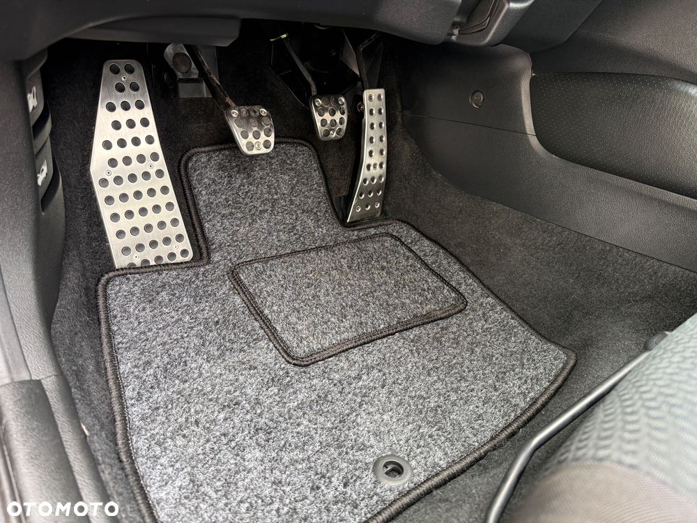 Honda Civic 1.8 Sport - 28