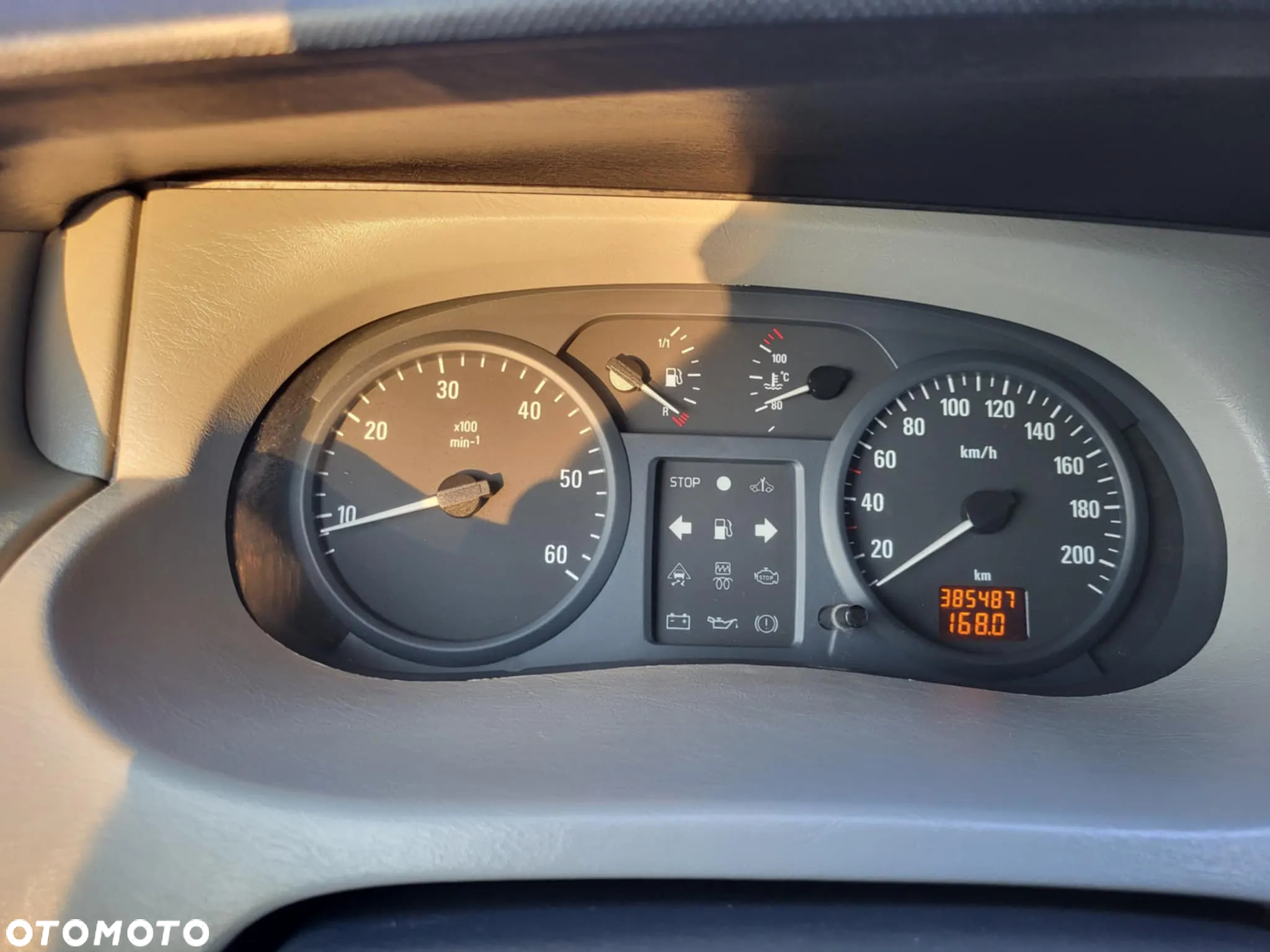 Opel Vivaro - 19