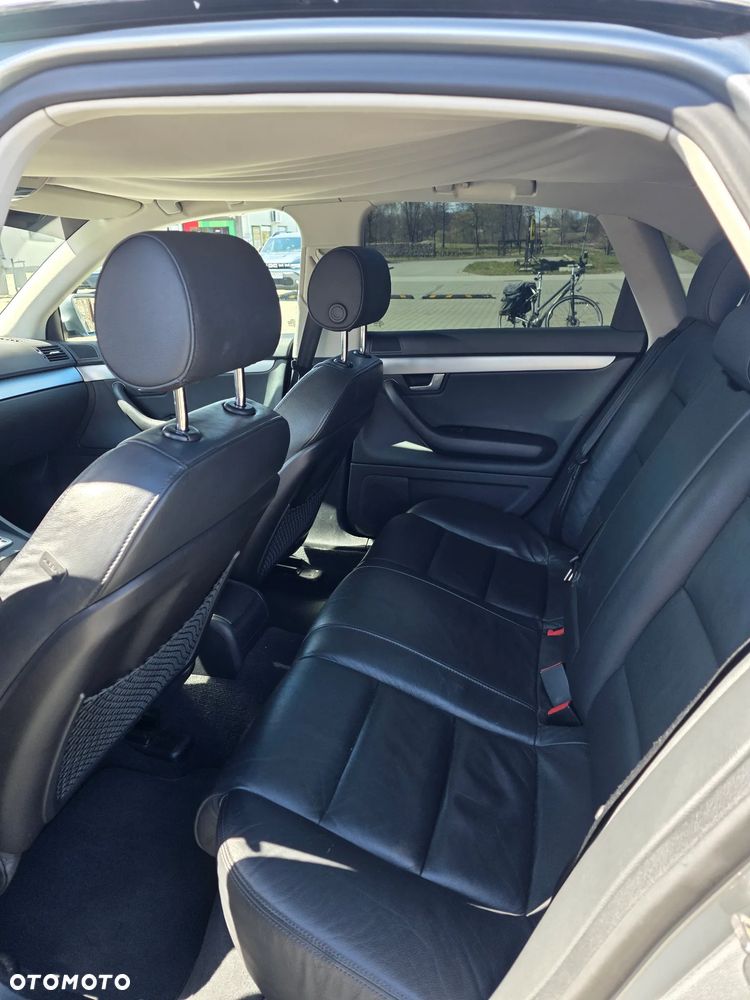 Audi A4 Limousine 2.0T FSI Quattro Tiptr - 17