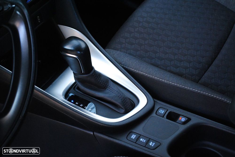 Toyota Yaris 1.5 HDF Comfort Plus - 29