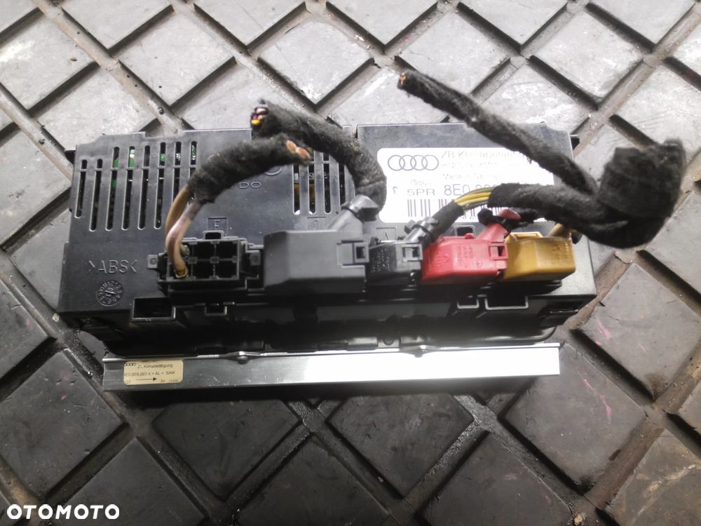 PANEL KLIMATYZACJI AUDI A4 B6 8E0820043AA - 3